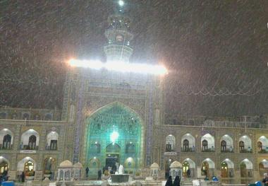 حرم امام‌رضا(ع) سفیدپوش شد
