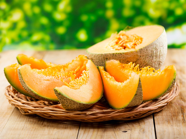طالبی را با این غذا‌ها نخورید
