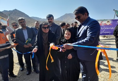 افتتاح تقاطع غیر همسطح بم - جیرفت با حضور وزیر راه و با دستان دختر دهبکردی؛ پایان یک انتظار ۱۵ ساله