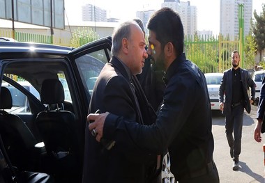 علیرضا دبیر: کشتی دغدغه وزیر ورزش است/  برای بازسازی خانه کشتی تلاش‌های زیادی شده
