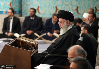 رهبر انقلاب: امروز مسئله جهان اسلام غزه است/  چرا سران کشورهای اسلامی قطع پشتیبانی از صهیونیسم را اعلان نمی کنند؟