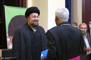 دیدار جمعی از نمایندگان پیروان ادیان الهی با سید حسن خمینی