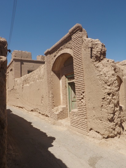 مرمت یک عمارت تاریخی در خلیل آباد
