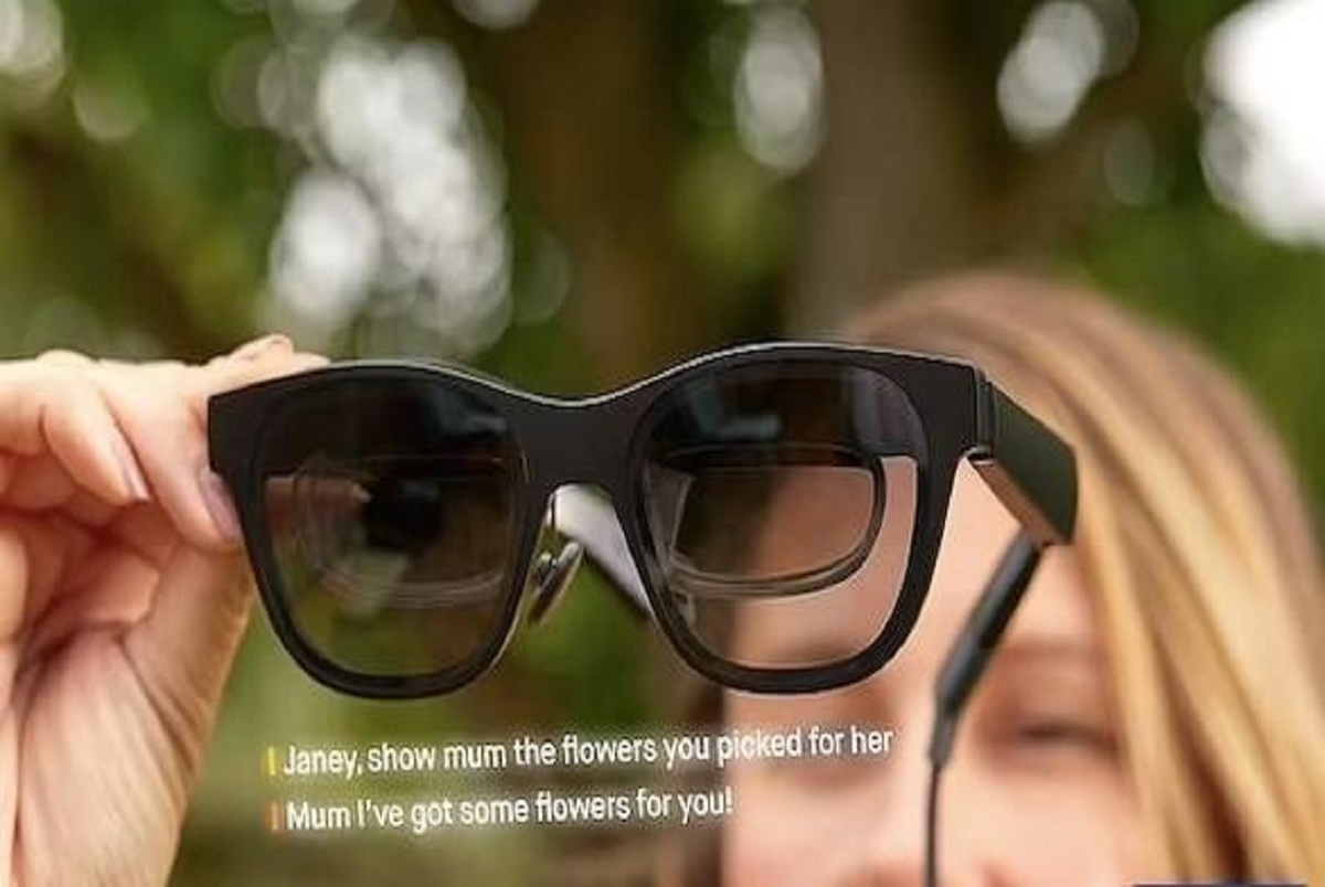 این عینک هوشمند صوت را تبدیل به متن می‌کند

