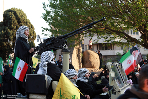 راهپیمایی دختران «جان‌فدای ایران» -۱