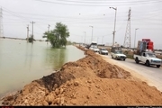 گزارش تصویری ورود سیلاب به خروجی جاده اهواز - آبادان در دو کیلومتری کوت عبدالله