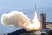 پرتاب شهاب‌سنگ مصنوعی به فضا از سوی ژاپنی ها
