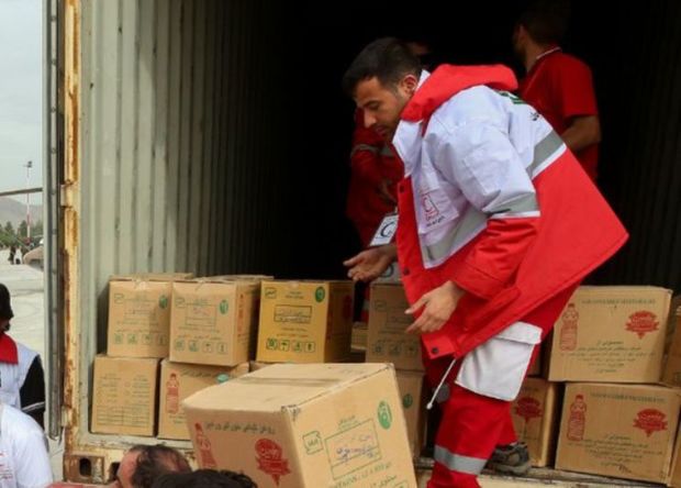 محموله 2 میلیارد ریال کمک غیرنقدی از کردستان به پلدختر ارسال شد