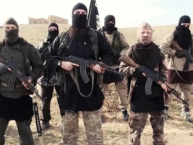 داعش 3 نظامی روسیه را در حومه دیرالزور کشت