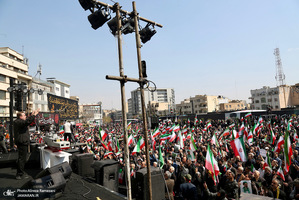 مراسم تشییع پیکرهای مطهر 84 شهید قهرمان ناوشکن دنا -1