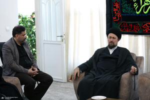 حضور سید حسن خمینی در منزل شهید رئیسی