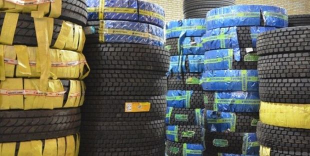 ۲۵۰ میلیون تومان لاستیک قاچاق در کنگاور کشف شد