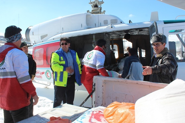 کمک های غذایی و دارویی به روستای آق سو خلخال رسید