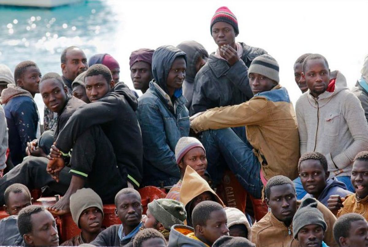 نجات ۱۵۰۰ مهاجر در دریای مدیترانه