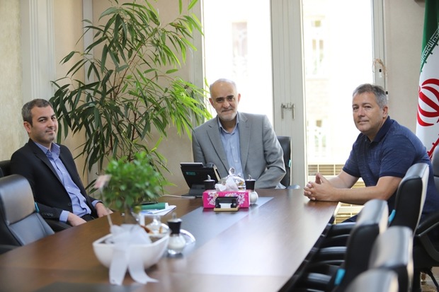 نشست اسکوچیچ با دبیر کل فدراسیون فوتبال+عکس
