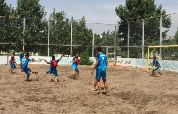 تیم فوتبال ساحلی شهرداری بندرعباس 4 پله صعود کرد