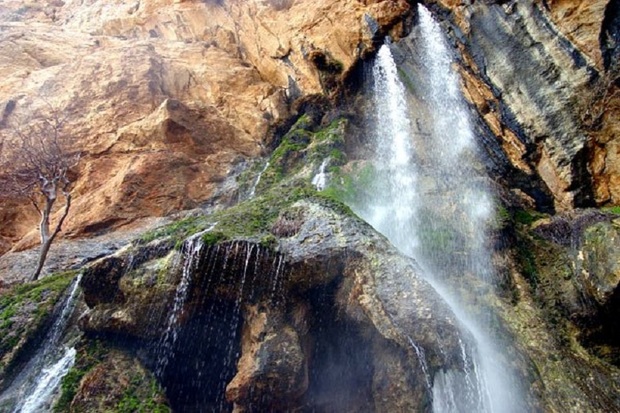 آبشار شاهلولاک لنجان، شور حضور گردشگران