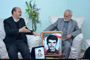 دیدار استاندار قزوین با والدین 2 شهید در آبیک