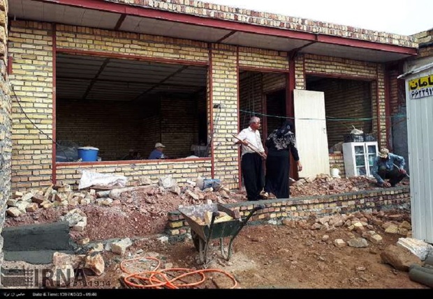 روستاییان زلزله زده قبل از زمستان صاحب خانه می شوند