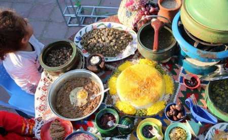 درآمدهای جشنواره غذای بومی خنج به ترویج فرهنگ قرآنی اختصاص می یابد