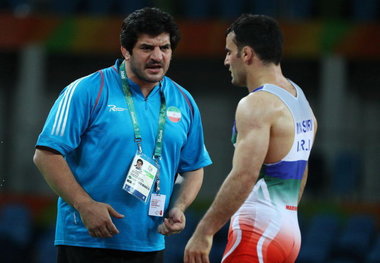 کشتی گیر طلایی ایران: خدا شاهد است بیکارم!
