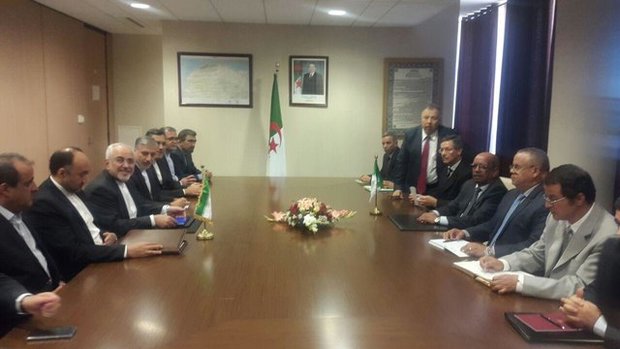 حضور ظریف در ضیافت افطار وزیر خارجه الجزایر