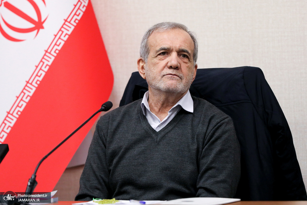 پزشکیان: به جراحی‌های بزرگ اقتصادی نیاز داریم/  اصلاح هر بخشی که مطرح می‌شود، فریاد منتفعین از وضعیت موجود به آسمان می‌رود/ اگر کسی تصور کند که راهکار همه مشکلات را می‌داند، یقین بدانید در جهل مطلق به سر می‌برد