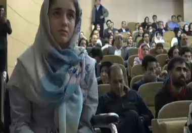هانیه دختر فداکار سرپل ذهابی دوباره راه می رود
