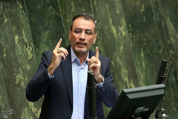 دفاعیات فرجی دانا: سیاه نمایی ما را به جایی نمی رساند / ترکیب هیأت نظارت مرکزی گزینش دانشجویان تغییری نکرده  است