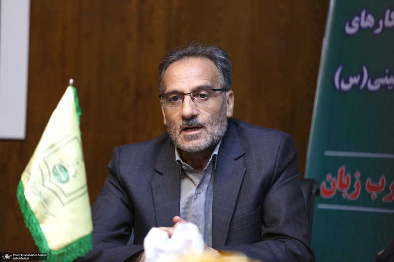 نشست هم اندیشی با ناشران عرب زبان در حسینیه جماران