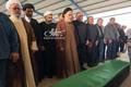 سید محمد خاتمی بر پیکر خواهرش نماز میت خواند + عکس