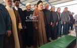 سید محمد خاتمی بر پیکر خواهرش نماز گزارد + عکس