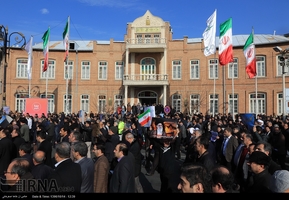 تجمع و راهپیمایی مردمی در اعتراض به آشوب های اخیر در استان