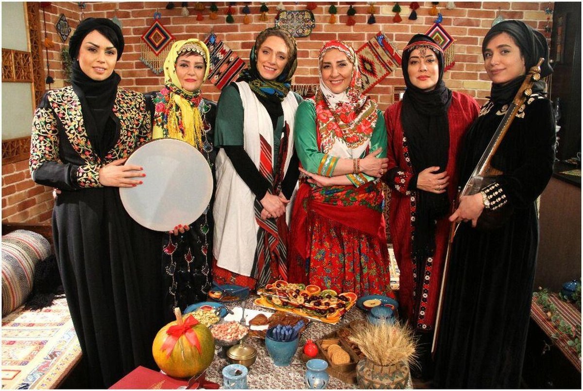 بازیگران زن با لباس‌های محلی در «شام ایرانی»/ عکس