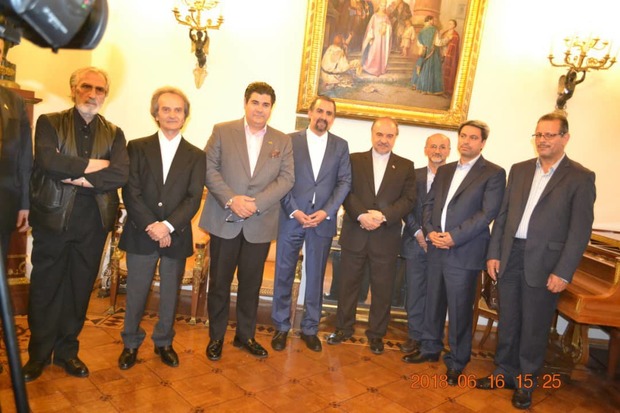  دیدار سفیر ایران با وزیر ورزش + تصاویر