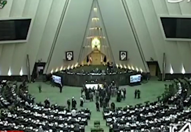 جزییاتی از درگیری در مجلس