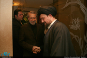 حضور رئیس مجلس شورای اسلامی در منزل مرحوم صادق طباطبایی