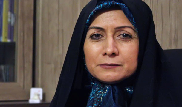 شهربانو امانی: امام در برابر خانه نشینی زنان مقاومت کرد