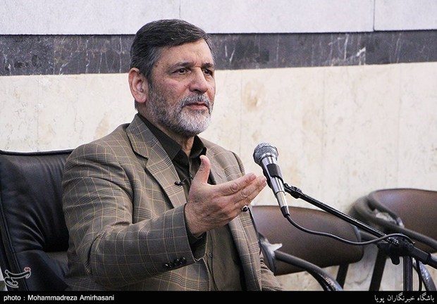 روحانی گزینه «عاریتی» اصلاح‌طلبان بود باید بر برطرف کردن مشکلات اقتصادی کشور متمرکز شد