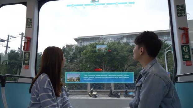 شیشه اتوبوس تبدیل به راهنمای تور می‌شود!
