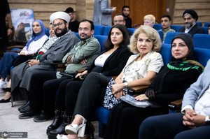 مراسم رونمایی از مستند «زیر سایه ام کامل» شب