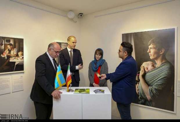 نمایشگاه عکس پدران سوئدی در شیراز آغاز شد