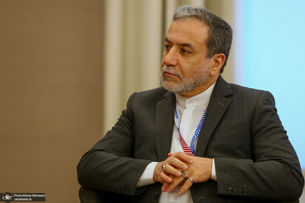 انتقاد تند روزنامه اطلاعات از عراقچی: در ماجرای مکانیسم ماشه، غیر از شعار دادن چه کردید؟/ دستاورد ضعیف خود را به نام برکت تحریم فاکتور نکنید