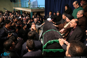 مراسم وداع با پیکر آیت الله هاشمی رفسنجانی(ره) در حسینیه جماران-4