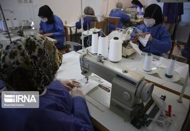 تولید روزانه ۳۳ هزار ماسک و دستکش در فسا