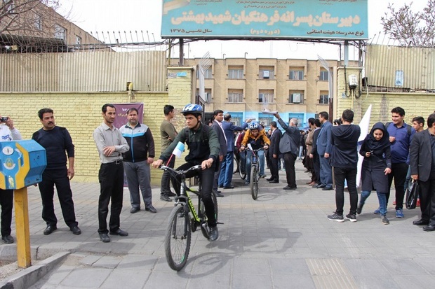 طرح  دانش آموزان دوچرخه سوار در جنوب تهران آغاز شد
