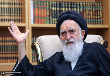 آیت‌الله علوی بروجردی: در فلسطین شاهد قتل عام هستیم/ انسان حق دفاع از سرزمین خودش را دارد/ این حجم از بمباران های هوایی در غزه بی سابقه است/ ما  نباید نسبت به این جنایات بی تفاوت باشیم