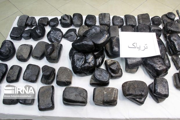 افزون بر ۷۴ کیلوگرم تریاک در جاده ارتباطی یاسوج به شیراز کشف شد