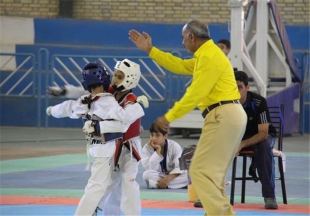 مسابقه تکواندو قهرمانی خردسالان کشور در یزد آغاز شد
