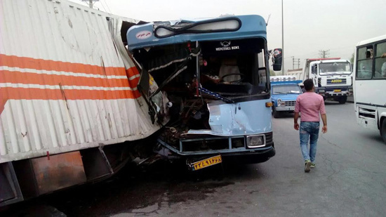 تصادف 2 اتوبوس در مشهد با 13 مجروح